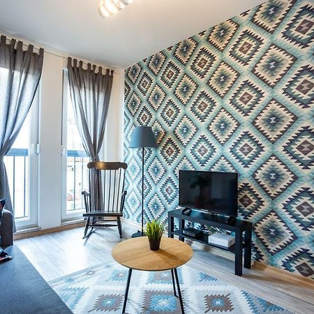 Апартаменты Modern Naive Downtown With Free Private Garage-Fast Wi-Fi Нови-Сад Экстерьер фото